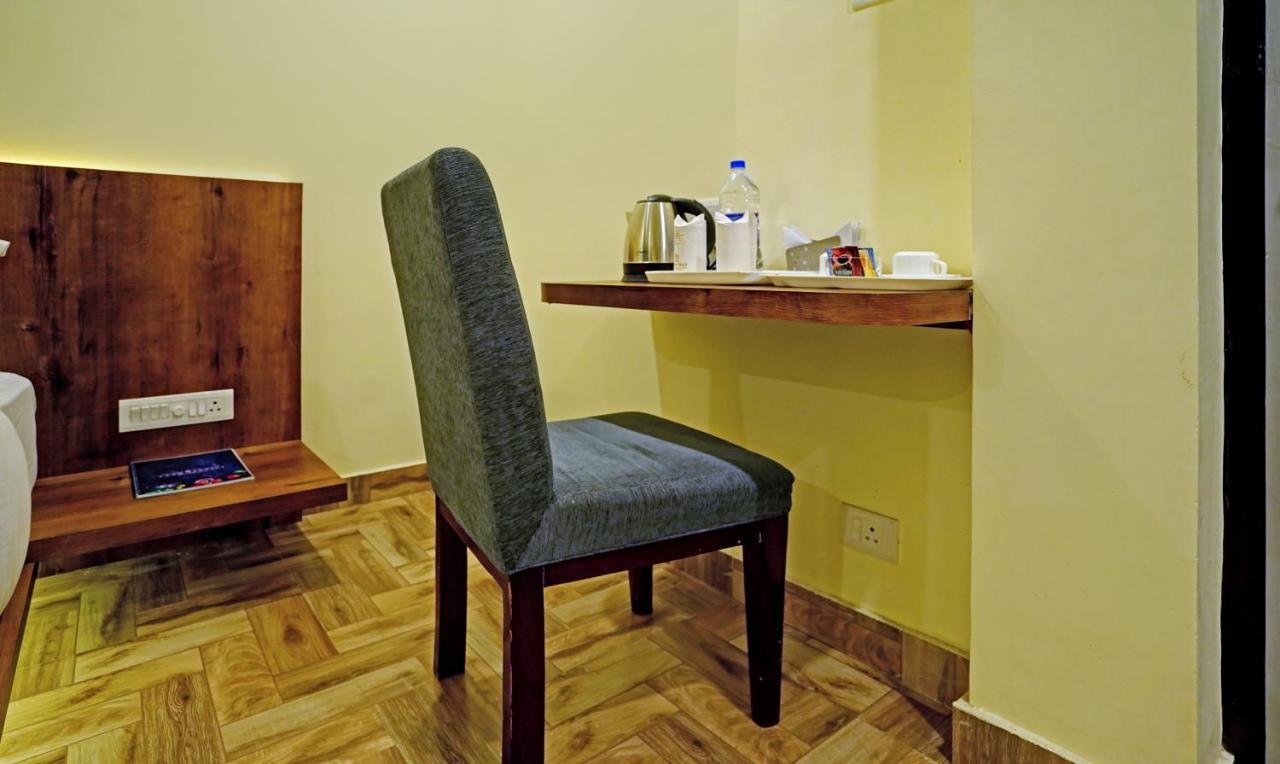 Treebo Golden Nest Hotel Bhubaneswar Bagian luar foto