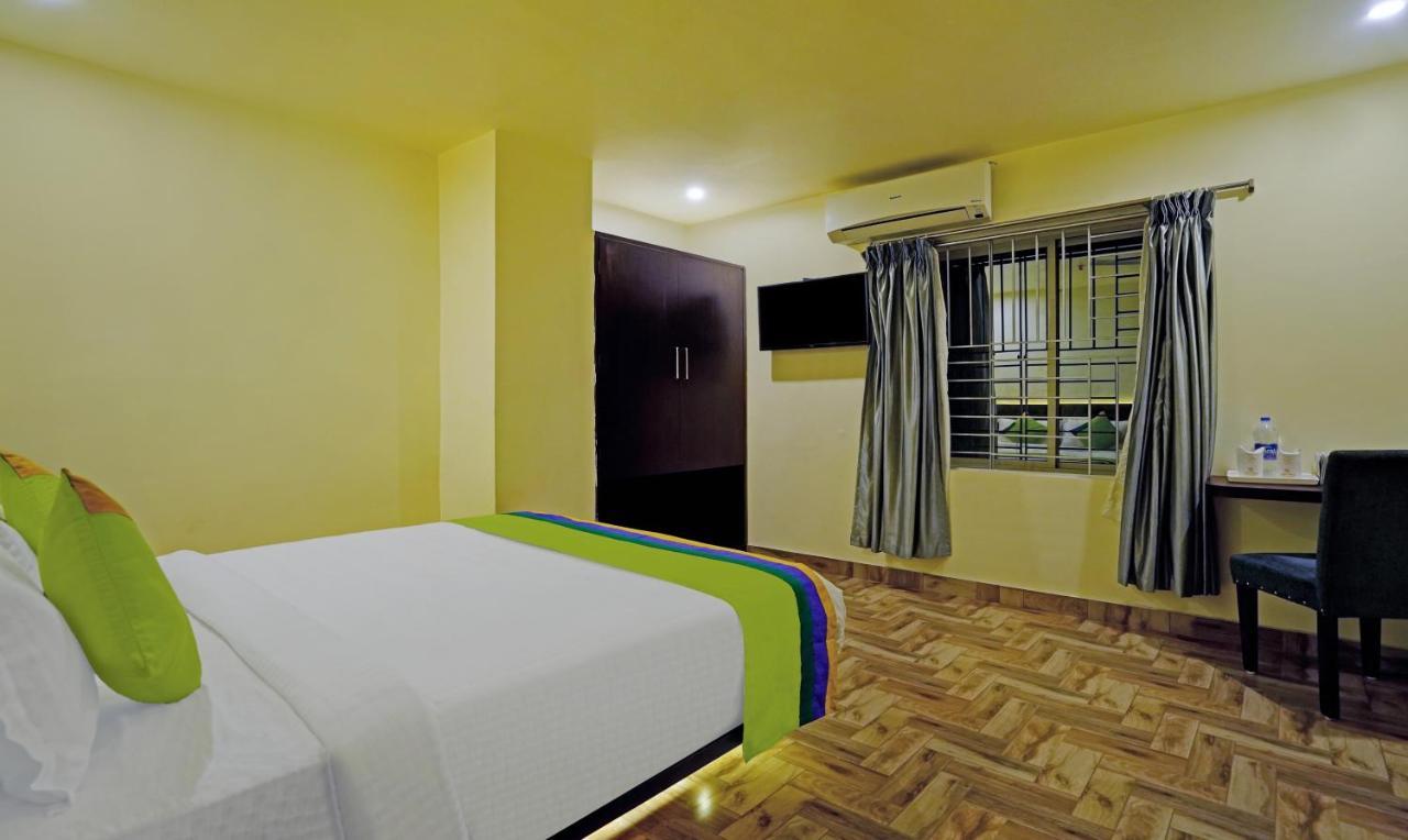 Treebo Golden Nest Hotel Bhubaneswar Bagian luar foto