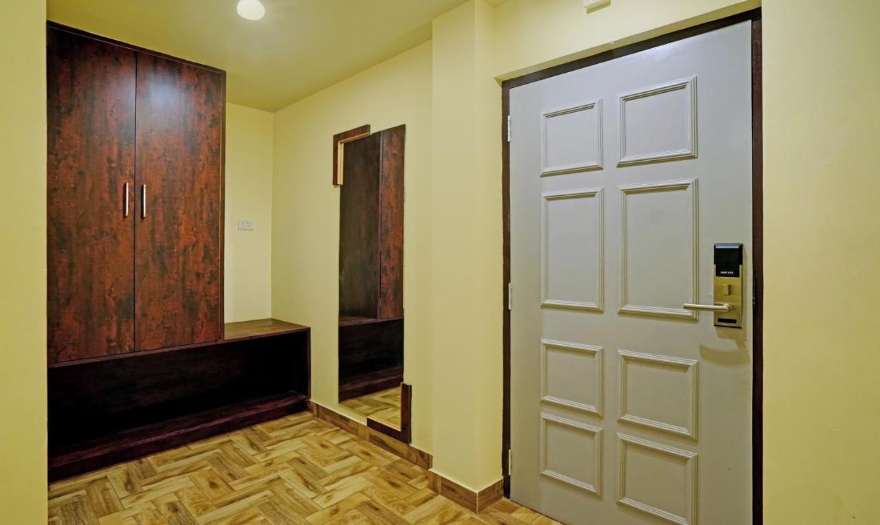 Treebo Golden Nest Hotel Bhubaneswar Bagian luar foto