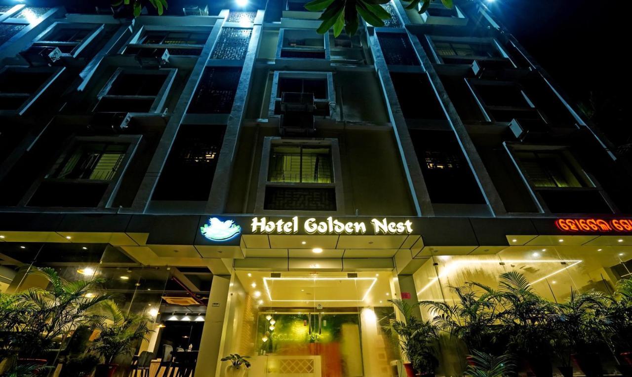 Treebo Golden Nest Hotel Bhubaneswar Bagian luar foto
