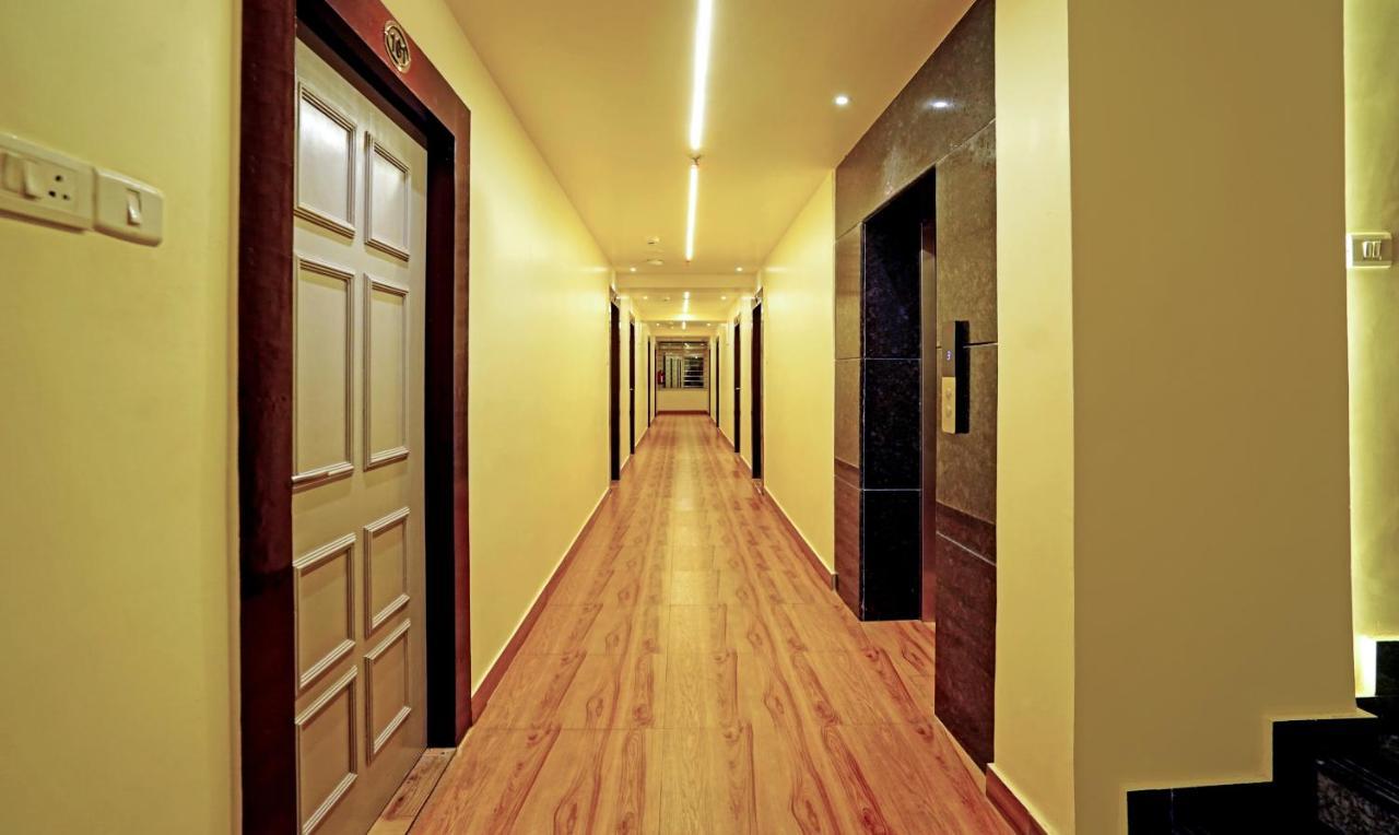 Treebo Golden Nest Hotel Bhubaneswar Bagian luar foto